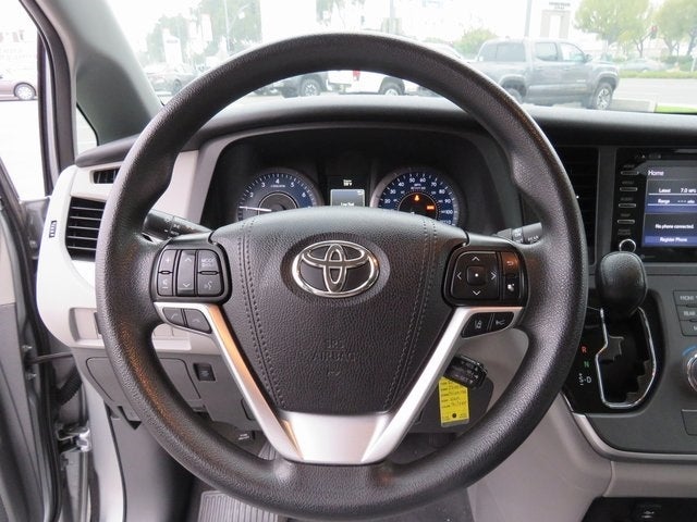 2020 Toyota SIENNA LE 3.5L LE 8 Passenger